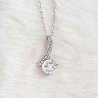 Load image into Gallery viewer, &quot;Captivating Allure: The Beauty of Love Necklace&quot;
